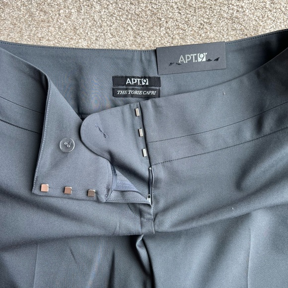 Apt. 9 Torie Midrise Straight-Leg Capri - Picture 3 of 4